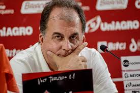 Vitória enfrenta crise após goleada histórica: Fábio Mota se pronuncia sobre a derrota humilhante; Veja vídeo