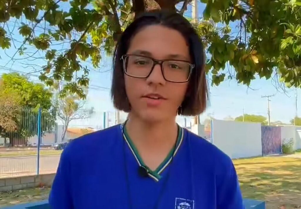 GovMT envia estudante Aquiles à Inglaterra em programa internacional; Veja vídeo