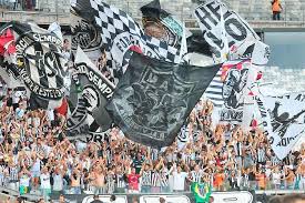 Torcida do Atlético prepara espetáculo visual no clássico contra o Cruzeiro na Copa do Brasil; Veja vídeo