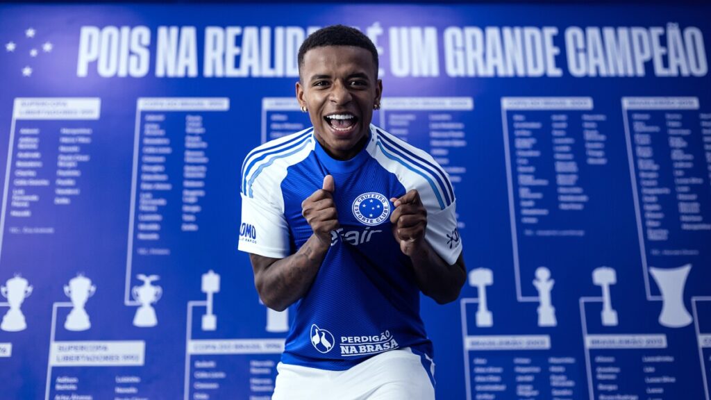 Keny Arroyo chega ao Cruzeiro como maior investimento da história do clube; Veja vídeo