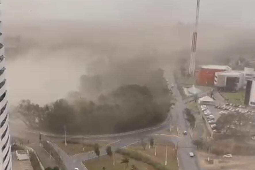 Tempestade de poeira surpreende Cuiabá com cenário apocalíptico