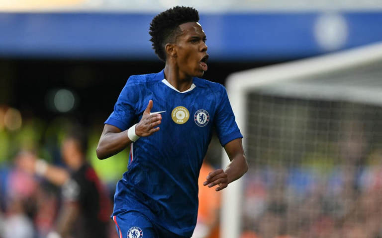 Estêvão indicado ao Golden Boy 2025; Chelsea exalta jogada