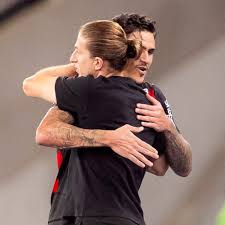 Pedro celebra 300 jogos pelo Flamengo com gol e assistência