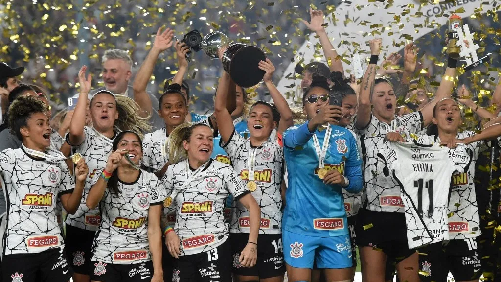 Corinthians busca tricampeonato inédito na Libertadores Feminina