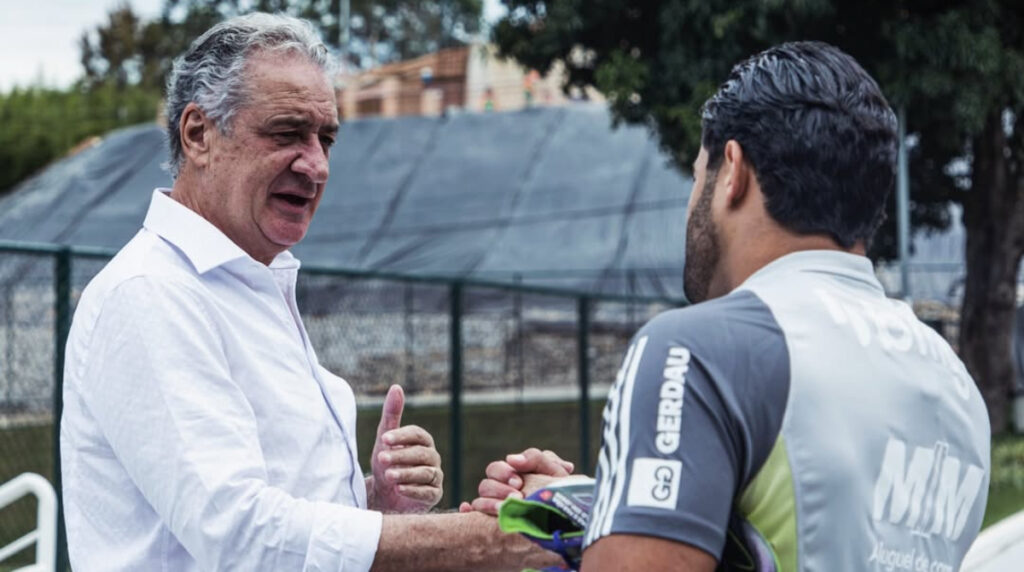Hulk permanece no Atlético-MG até 2026, confirma presidente