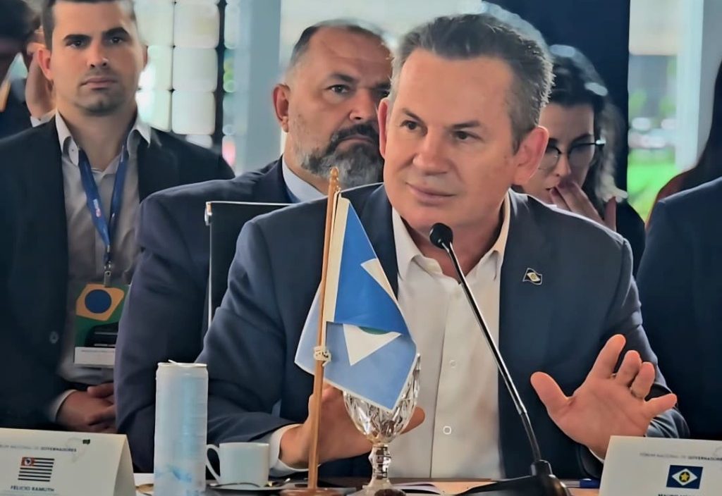 Mato Grosso: Mendes promete apurar queima ilegal de maquinários em operação contra garimpo