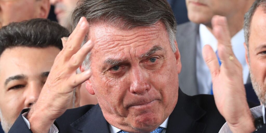 Bolsonaro e aliados recorrem ao STF para reverter condenações na trama golpista