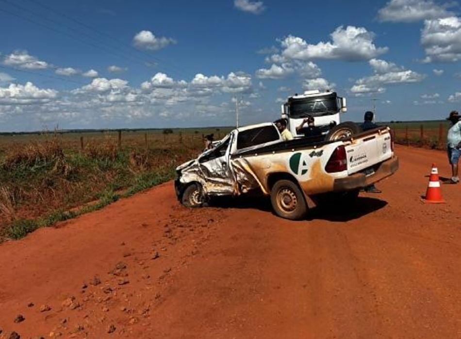Motorista morre em batida após poeira cegar motorista em MT