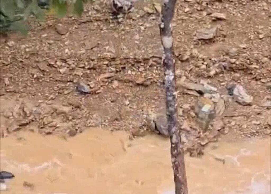 Aterro Ouro Verde: novo deslizamento contamina córrego e agrava crise hídrica