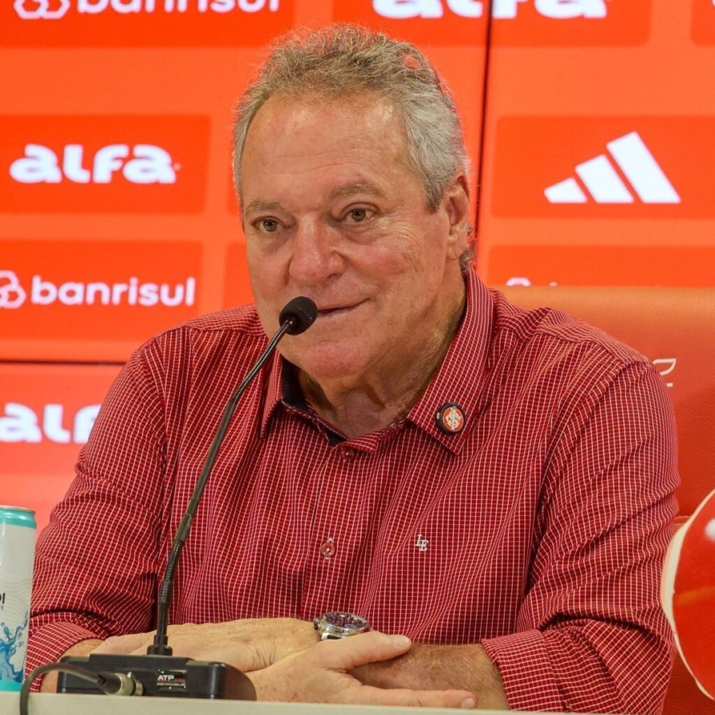 Abel Braga assume Internacional e foca em permanência na Série A