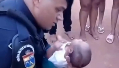 Policial salva bebê de 1 mês engasgado com leite materno em MT