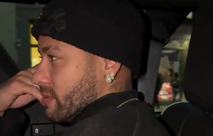 Neymar Jr. surge disfarçado em Nova York com Bruna Biancardi