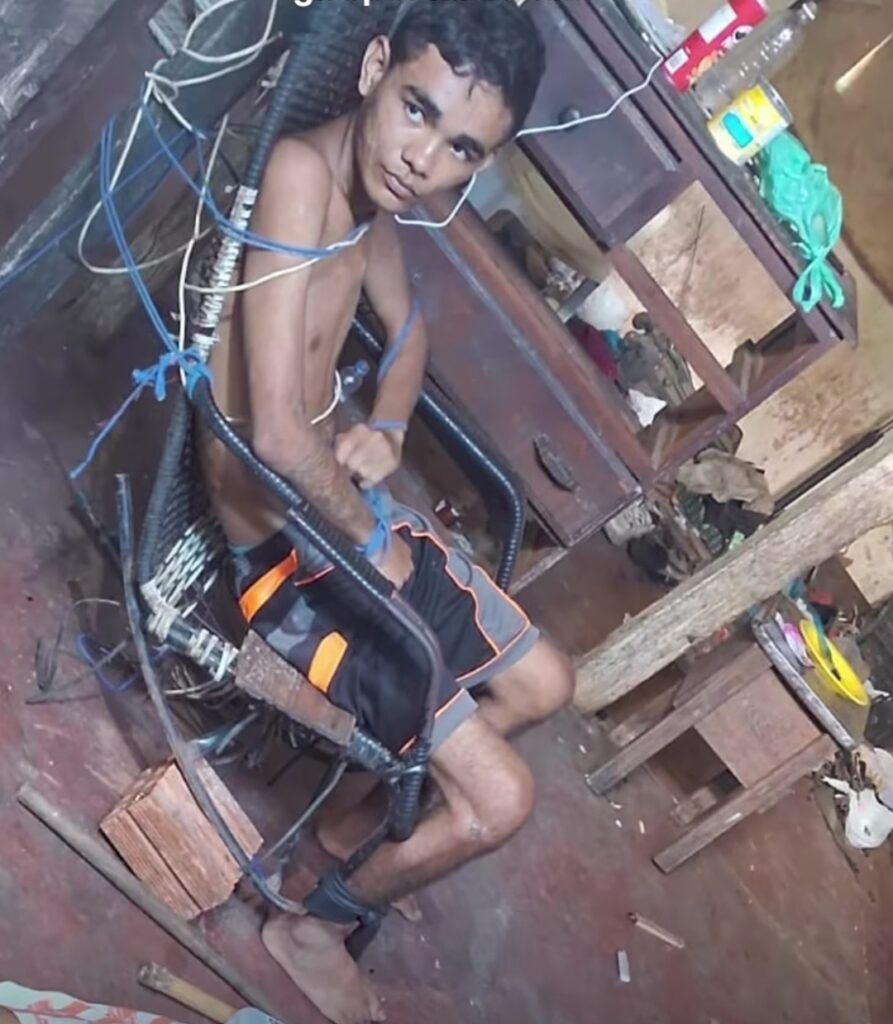 Polícia resgata jovem amarrado e vítima relata agressões durante cárcere; veja vídeo