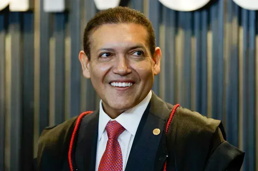 TSE troca comando e terá Nunes Marques… e amplia a cobrança por gestão e respost em destaque