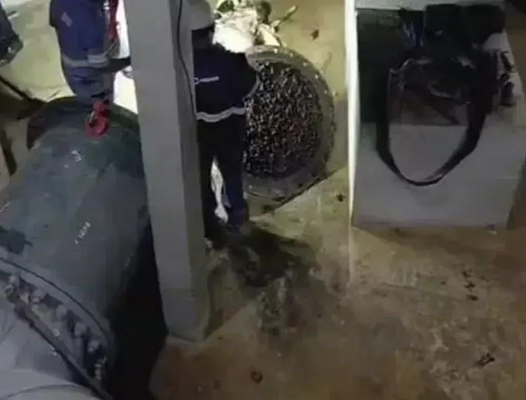 Égua é encontrada em adutora e deixa vários bairros sem água em destaque